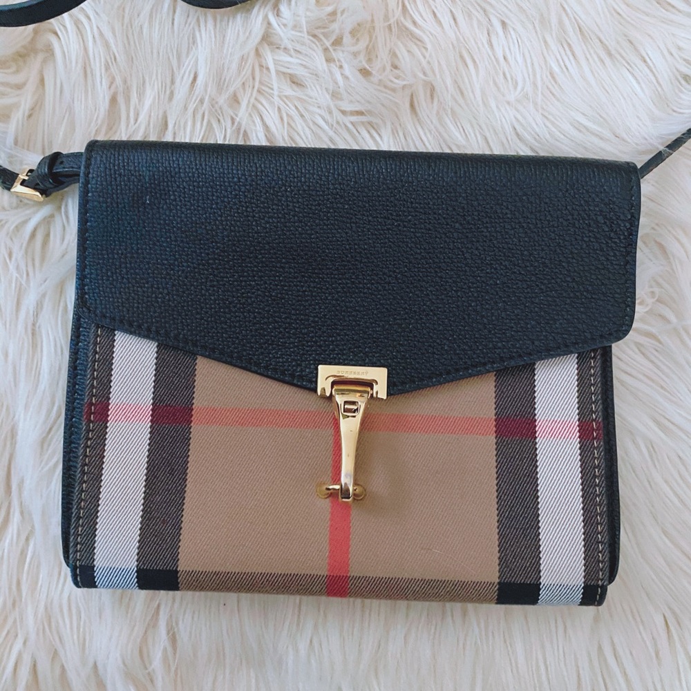 Burberry bag - Picture 4 of 9